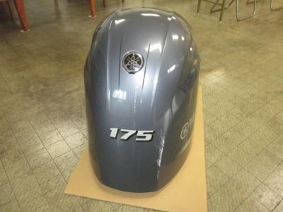 船外機トップカウリング